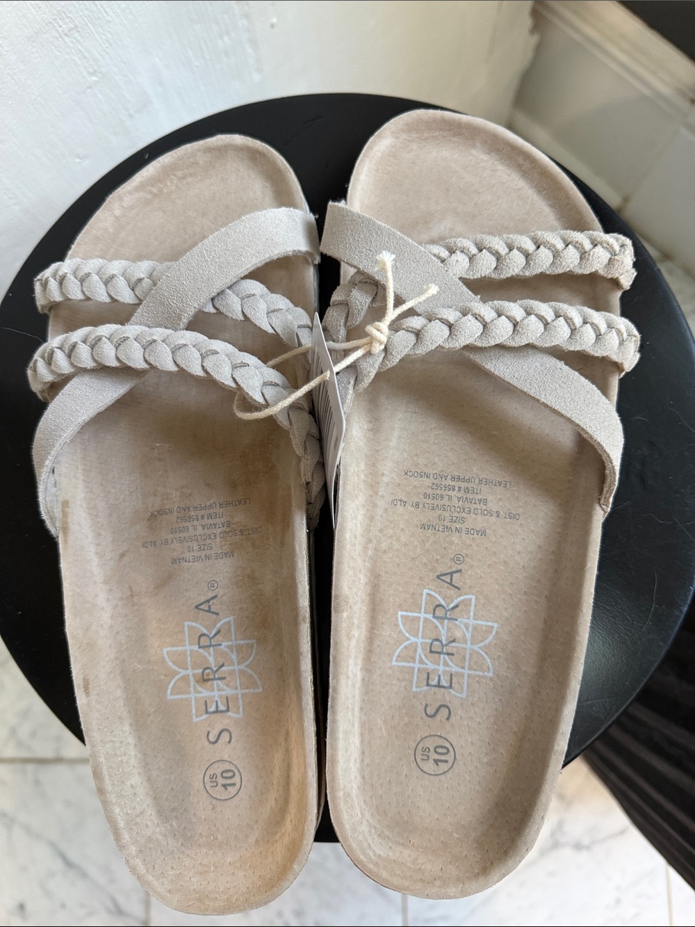 Genuine Leather Braided Triple-strap Slide Sandals in Light Beige. Size 10 New!